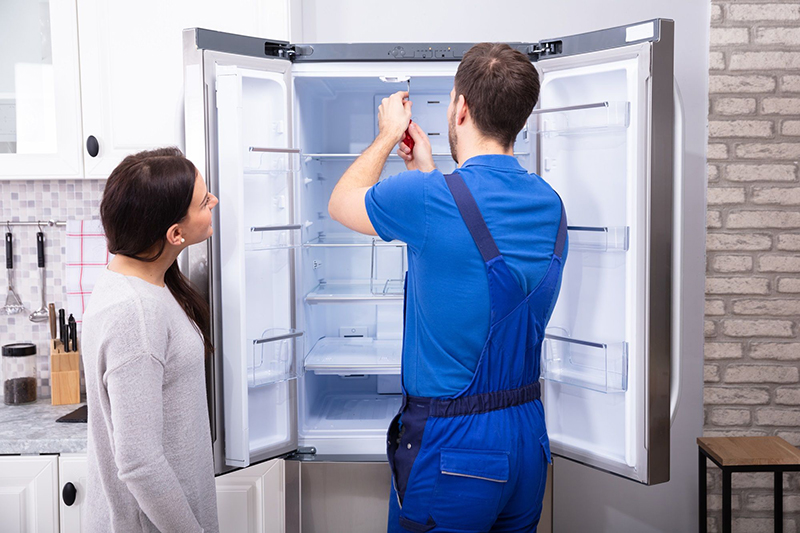 Rút điện tủ lạnh bao lâu thì cắm lại khi cần sửa chữa
