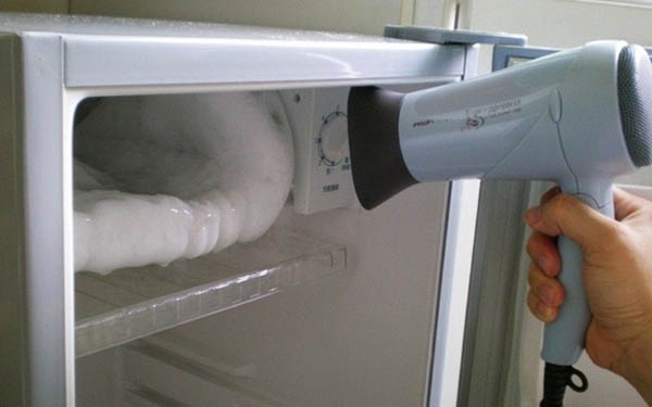 rã đông tủ lạnh