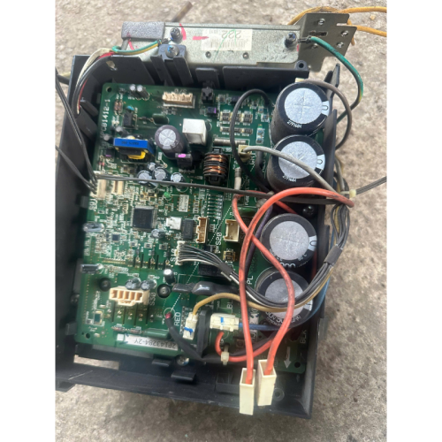 Bo dàn nóng Daikin inverter 1hp FTKD25GVM