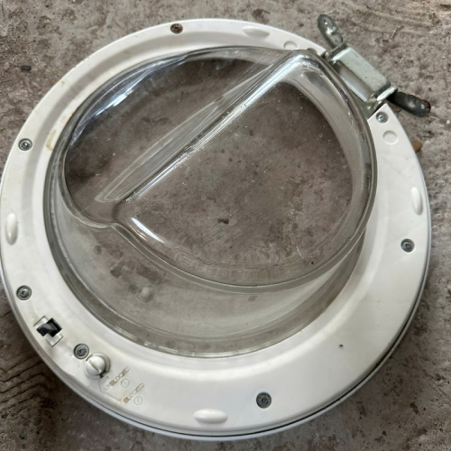 Cửa máy giặt Electrolux EWF 8576 tháo máy